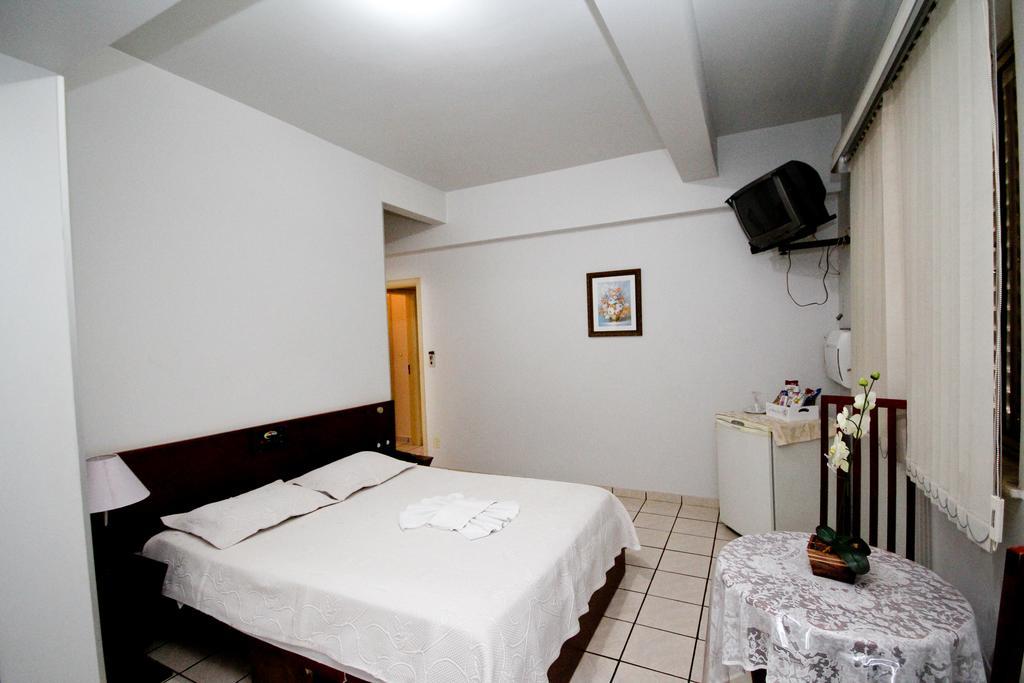 Hotel Alpha Assis